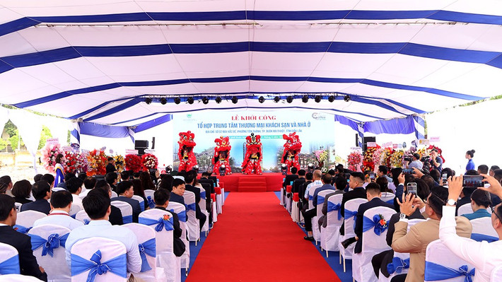 Quang cảnh lễ khởi công